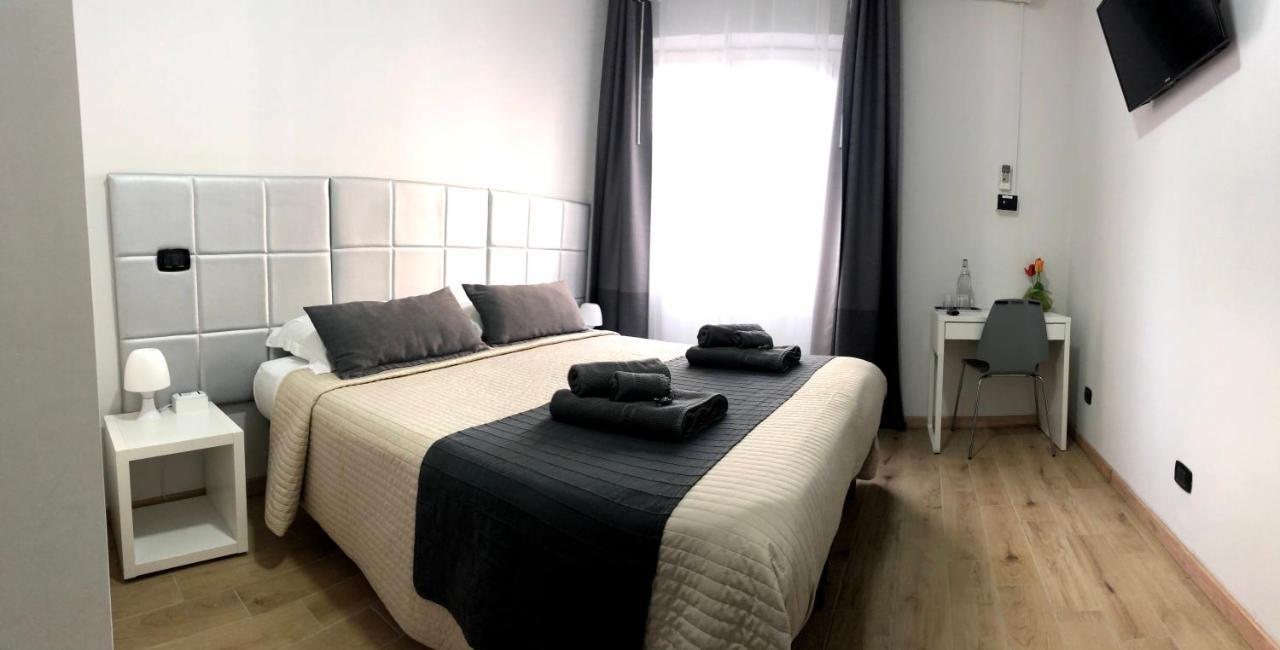 Bed and Breakfast Avec Moi Roma Екстер'єр фото